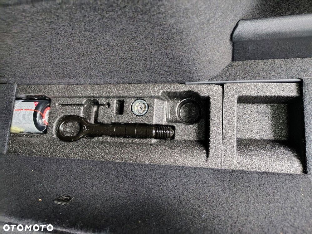 Volkswagen Passat - 9