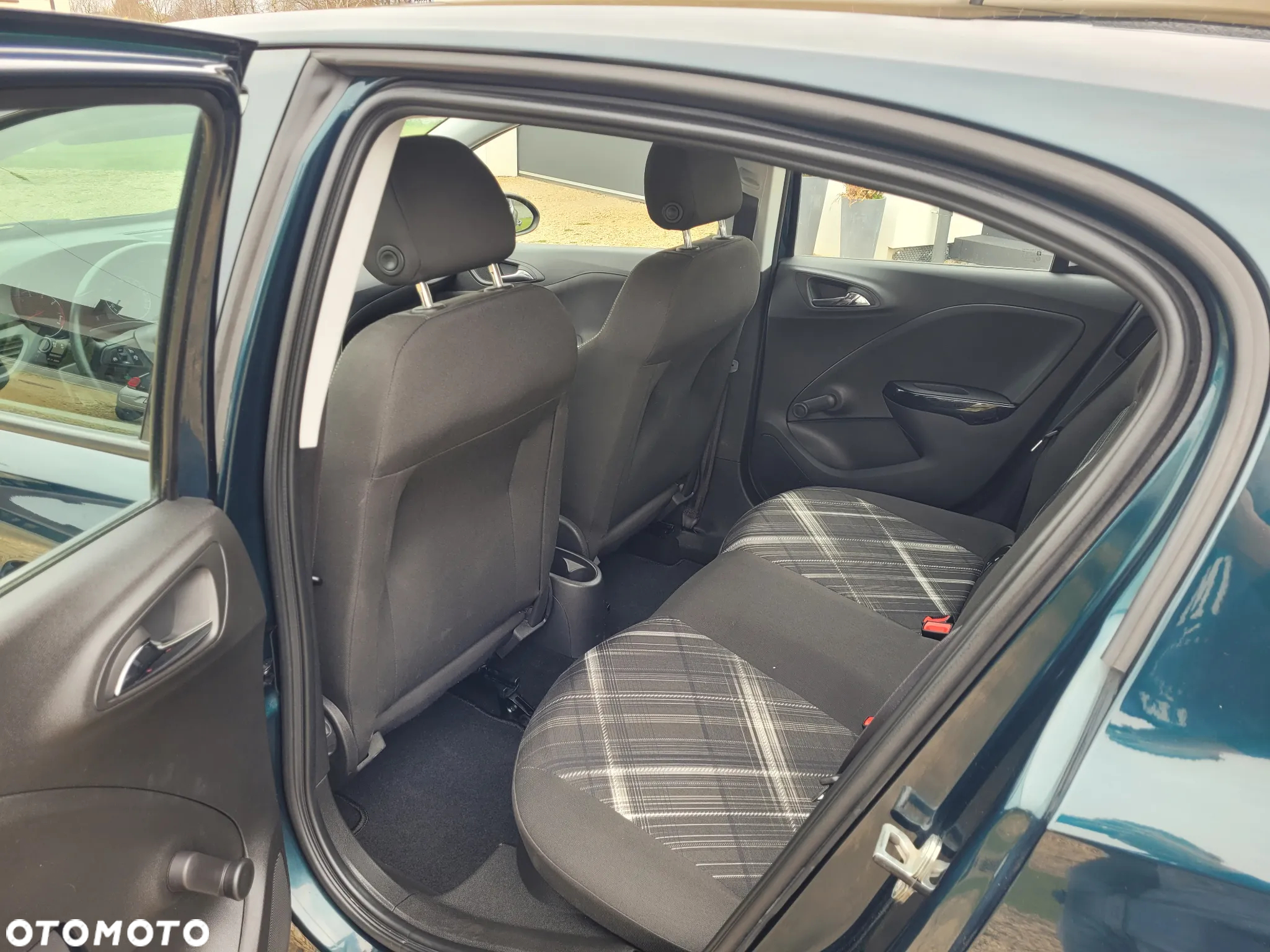 Opel Corsa 1.4 Color Edition - 12