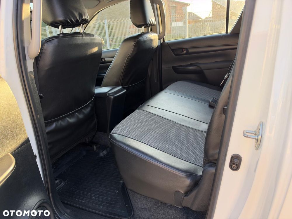 Toyota Hilux 2.4 D-4D Double Cab DLX 4x4 - 8