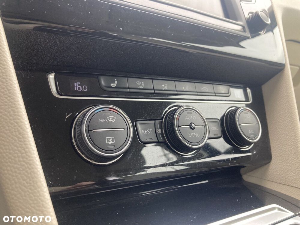 Volkswagen Passat Variant 2.0 TDI BMT Highline DSG - 23