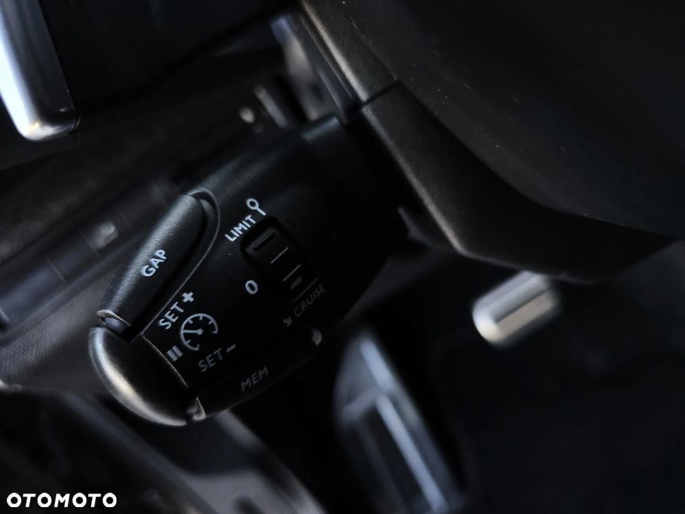 Peugeot 3008 2.0 BlueHDi GT S&S EAT8 - 8