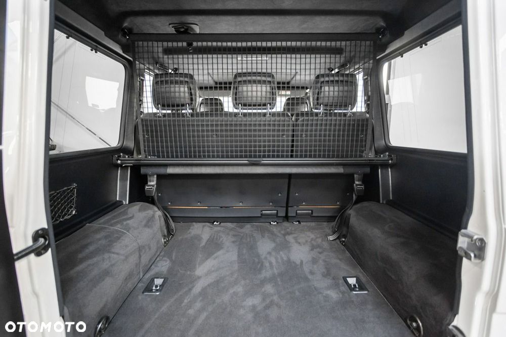 Mercedes-Benz Klasa G AMG 63 AMG SPEEDSHIFT 7G-TRONIC - 30