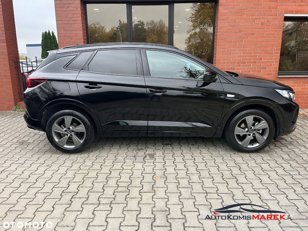 Opel Grandland 1.2 T Business Elegance S&S - 29