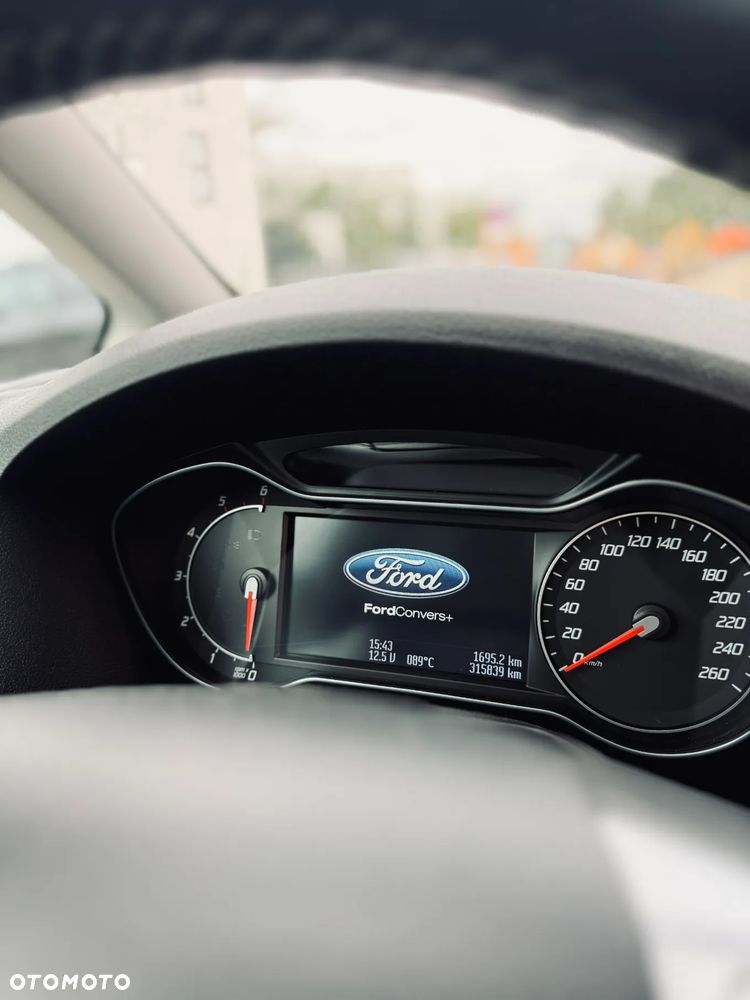 Ford S-Max 2.0 TDCi DPF Titanium - 28