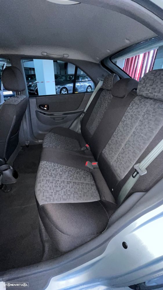 Hyundai Accent 1.3i GLS - 15