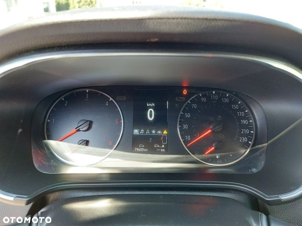 Renault Megane 1.5 Blue dCi Intens - 27