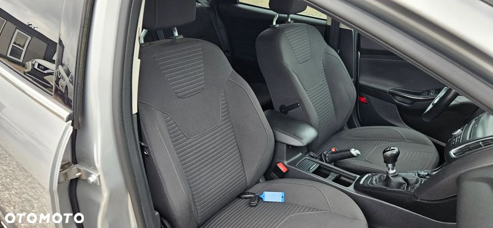 Ford Focus - 29