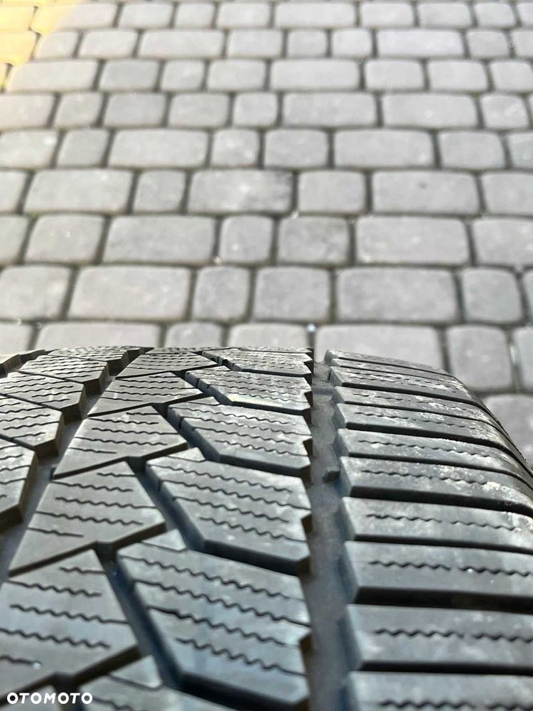 Opony Continental WinterContact TS860S  255/40/20 101W XL FR - 4