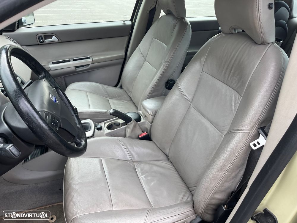 Volvo S40 2.0 D Nível 2 - 14