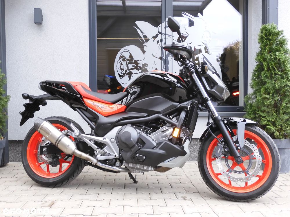 Honda NC - 15