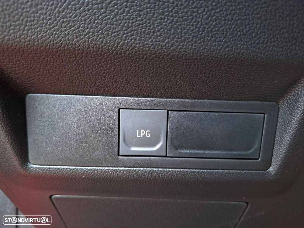 Renault Captur 1.0 TCe Techno Bi-Fuel - 18