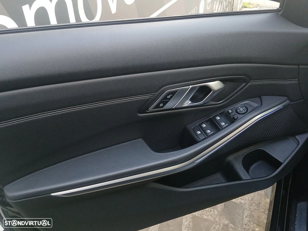 BMW 318 d Line Sport Auto - 27