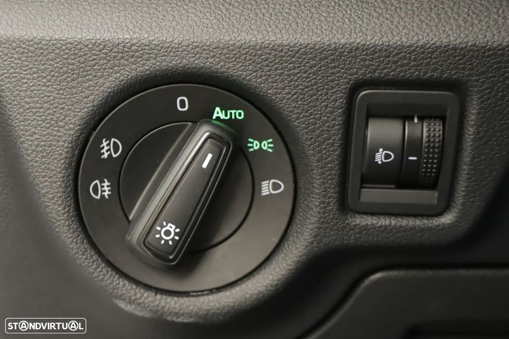 Skoda Kamiq 1.0 TSI DSG - 18