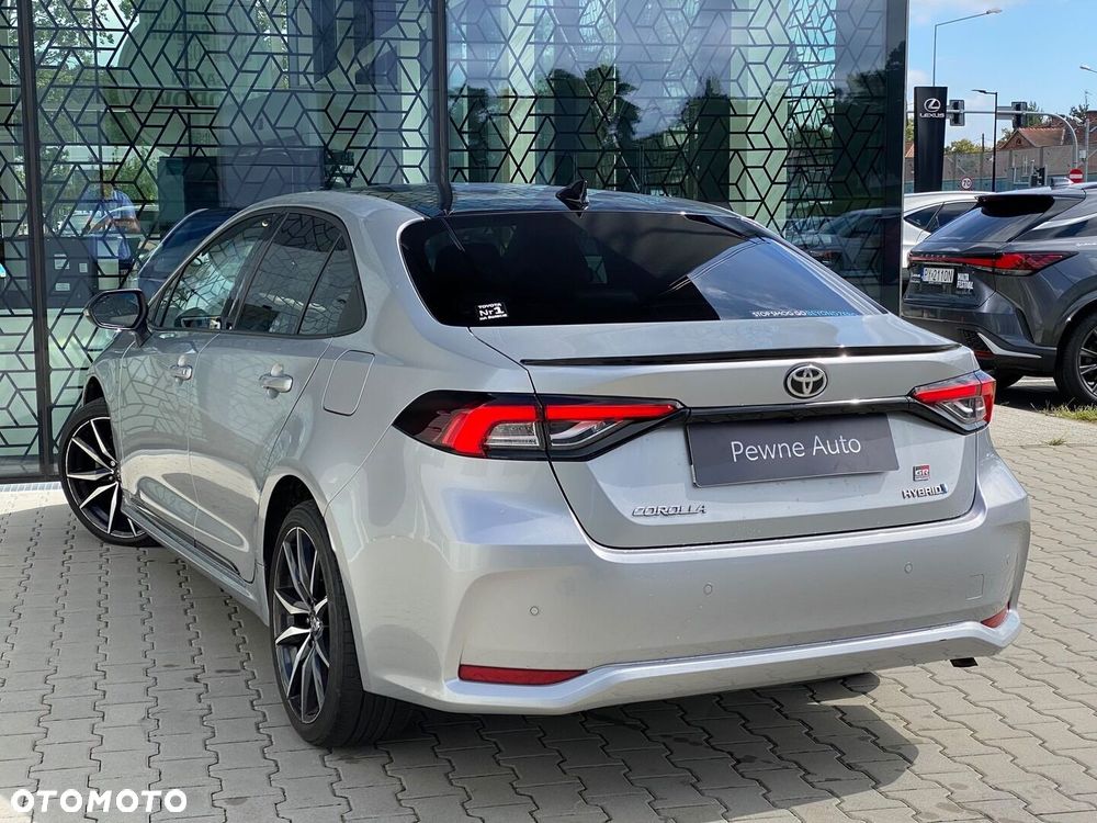 Toyota Corolla 1.8 Hybrid GR Sport Dynamic - 12