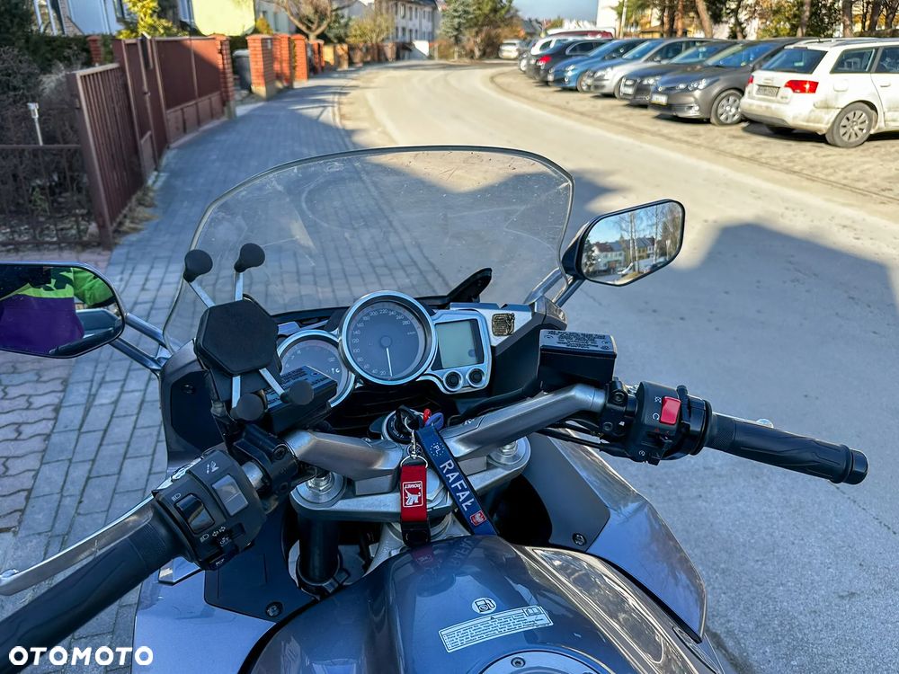 Yamaha FJR - 7