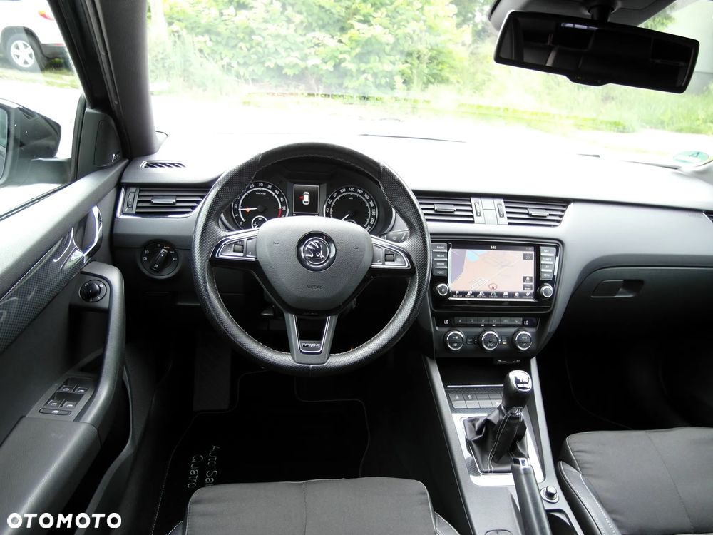 Skoda Octavia 2.0 TDI RS - 39
