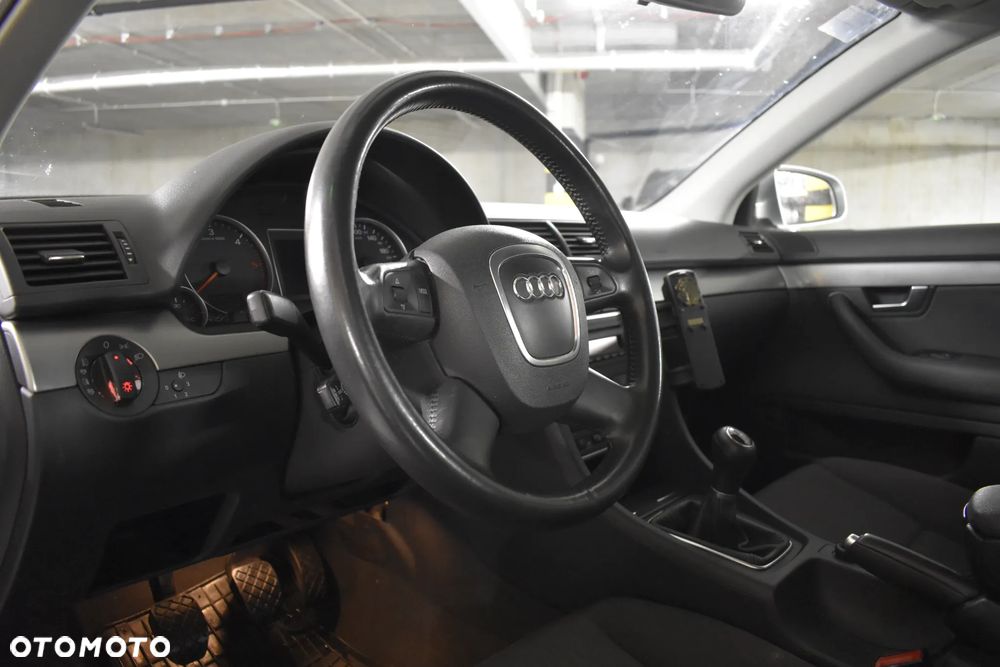 Audi A4 Limousine - 26