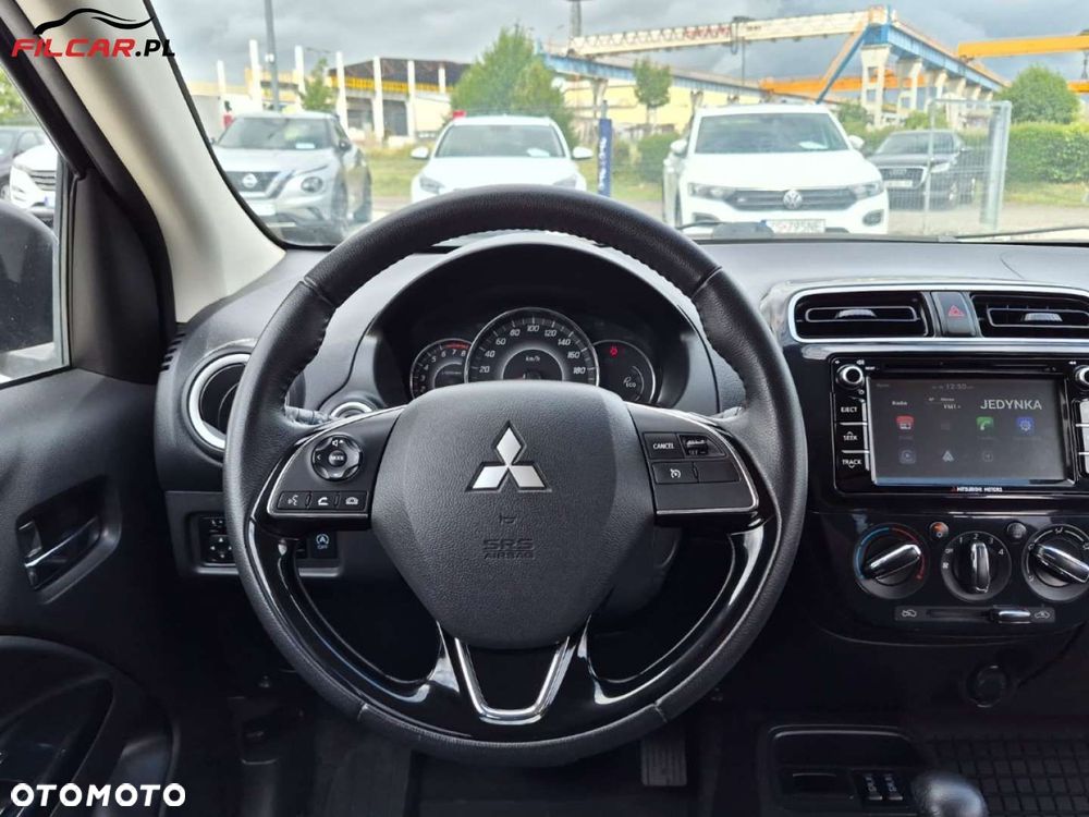 Mitsubishi Space Star - 10