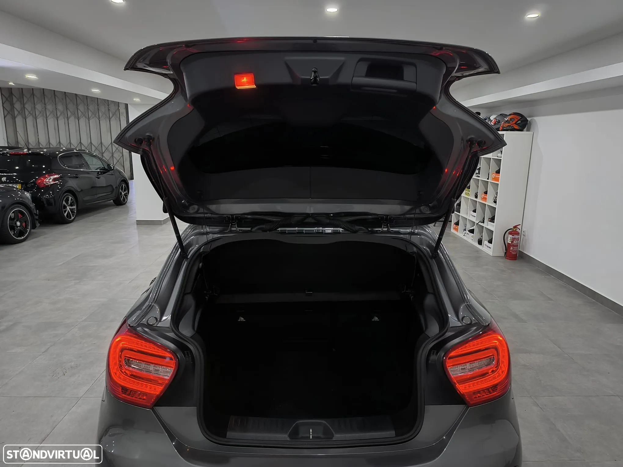 Mercedes-Benz A 220 CDI (BlueEFFICIENCY) 7G-DCT AMG Sport - 56