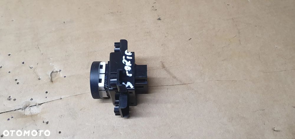 Przełącznik włącznik Parktronica PDC Kia Sportage III 93600-3U910 - 3