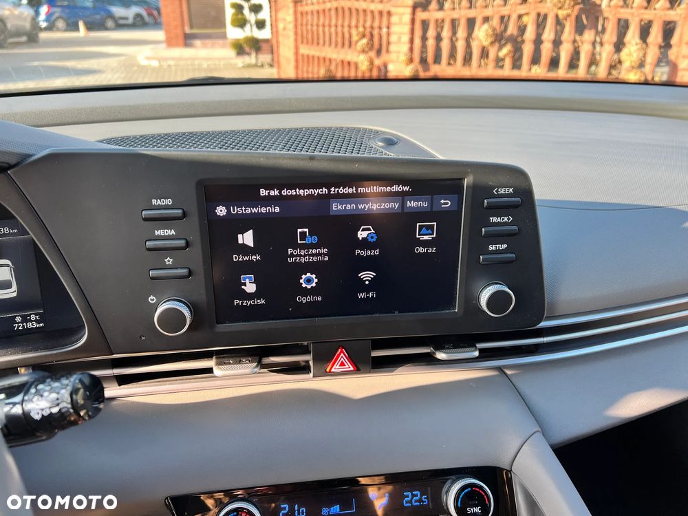 Hyundai Elantra - 13