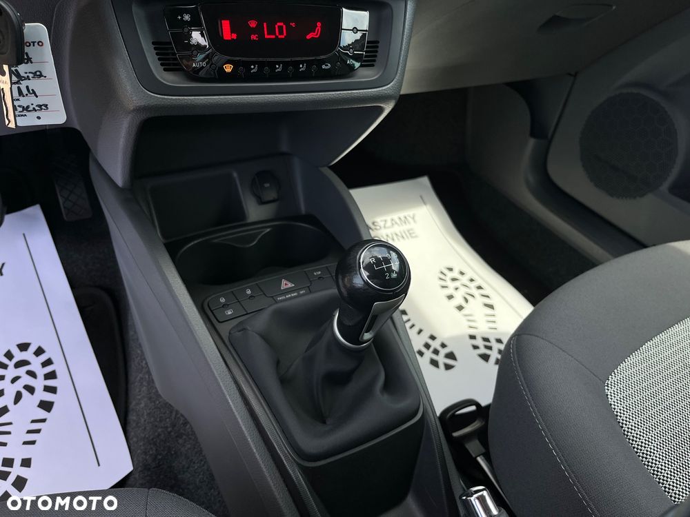 Seat Ibiza 1.4 16V Style - 12