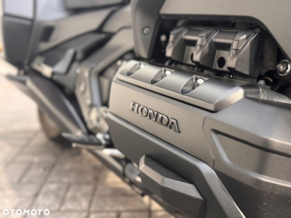 Honda GL - 10