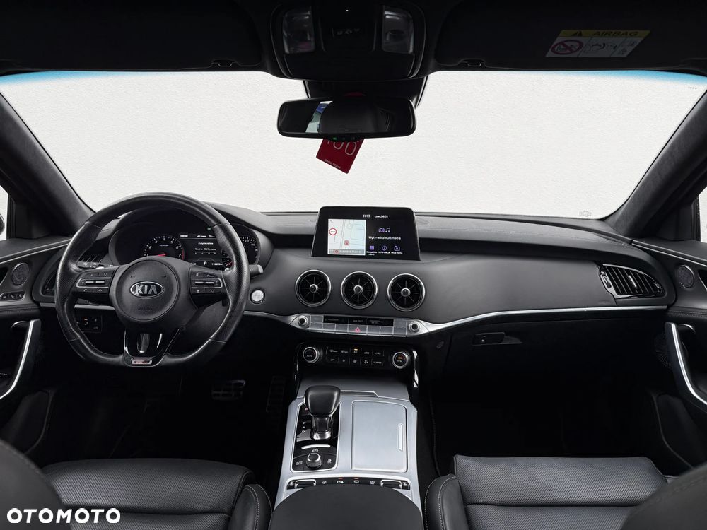 Kia Stinger 2.0 T-GDI GT Line - 19