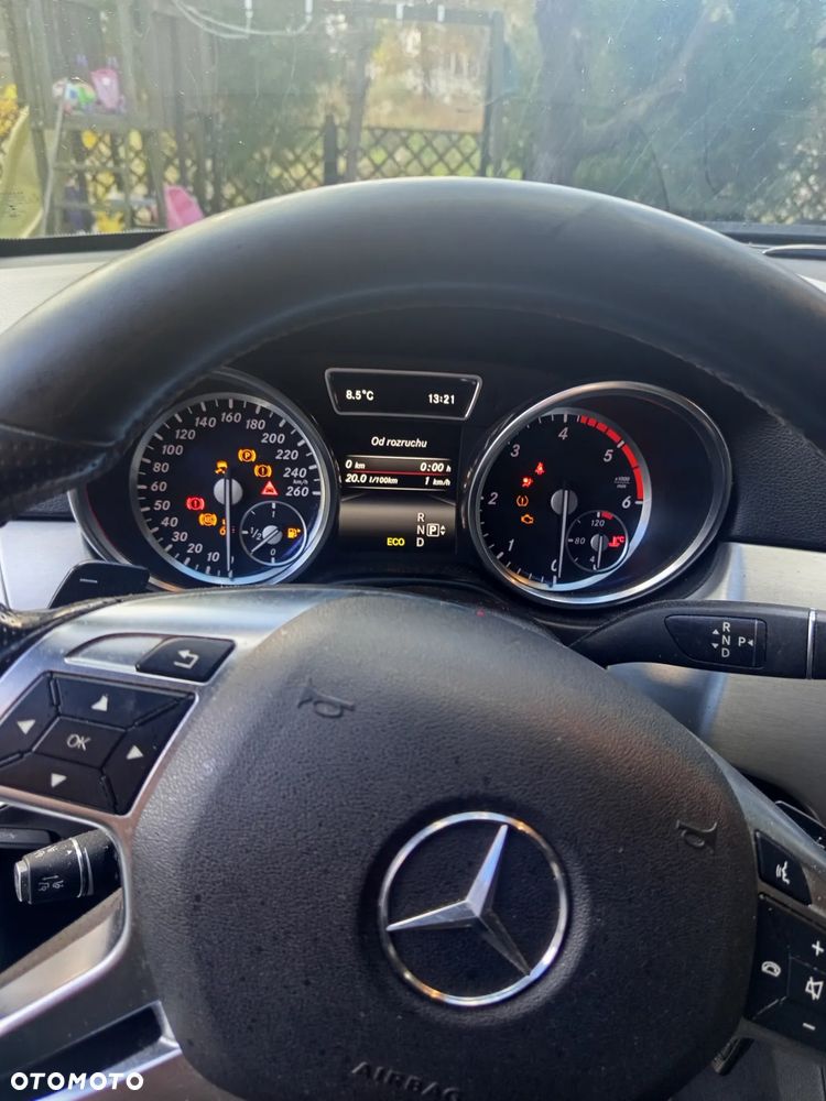 Mercedes-Benz ML 350 BlueTec 4-Matic - 11