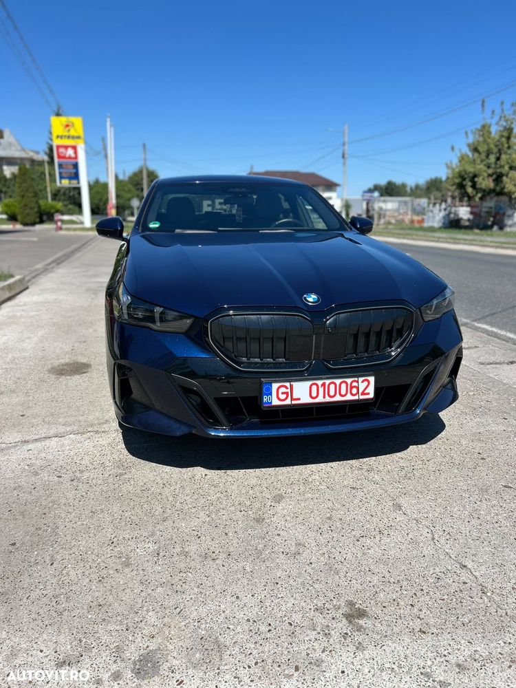 BMW Seria 5 520d xDrive AT MHEV - 2