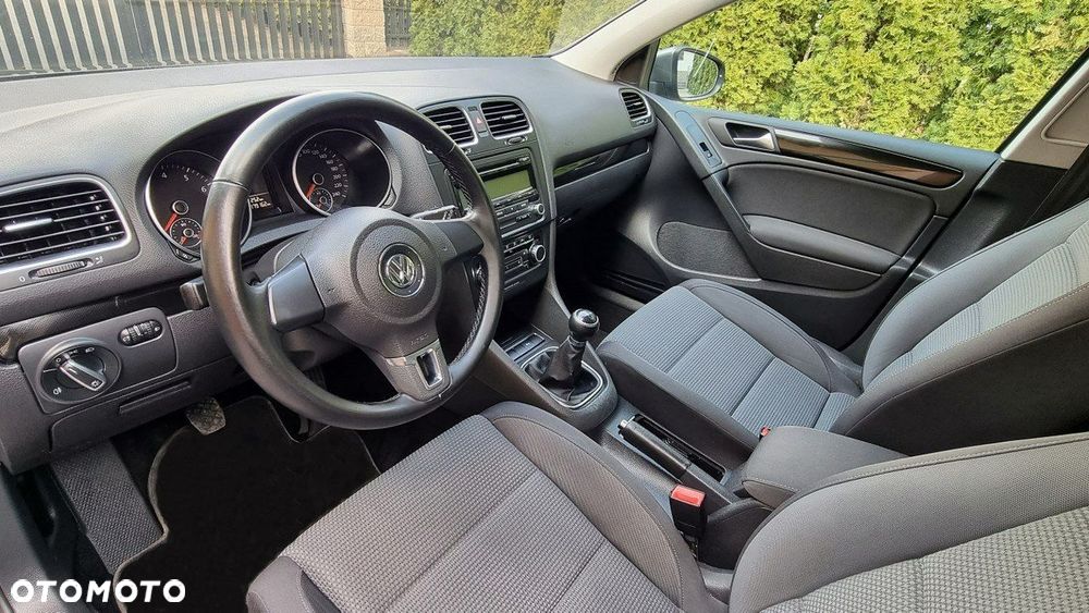 Volkswagen Golf - 11