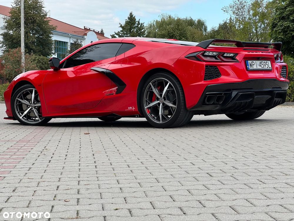 Chevrolet Corvette - 3