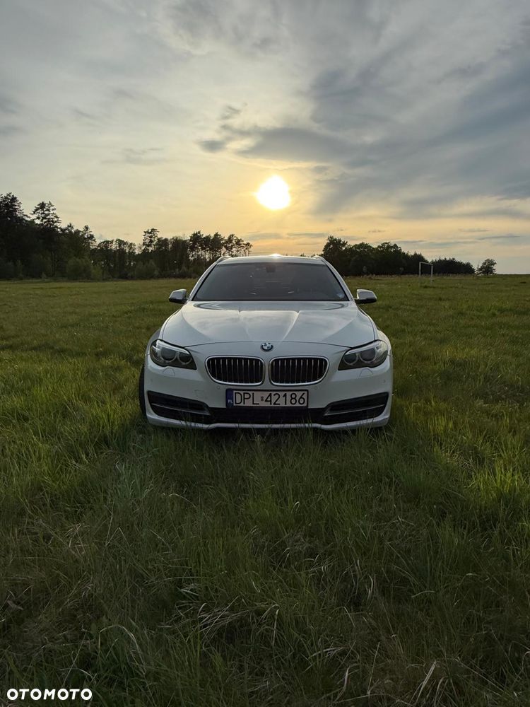 BMW Seria 5 520d Luxury Line - 13