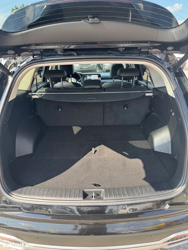 Kia Sorento 1.6 T-GDI HEV 6AT 4x2 5P Design - 9