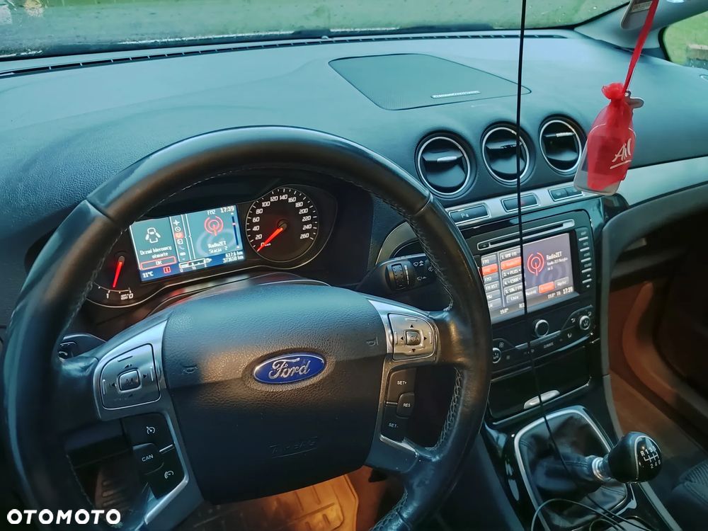 Ford S-Max 2.0 TDCi DPF Titanium - 16