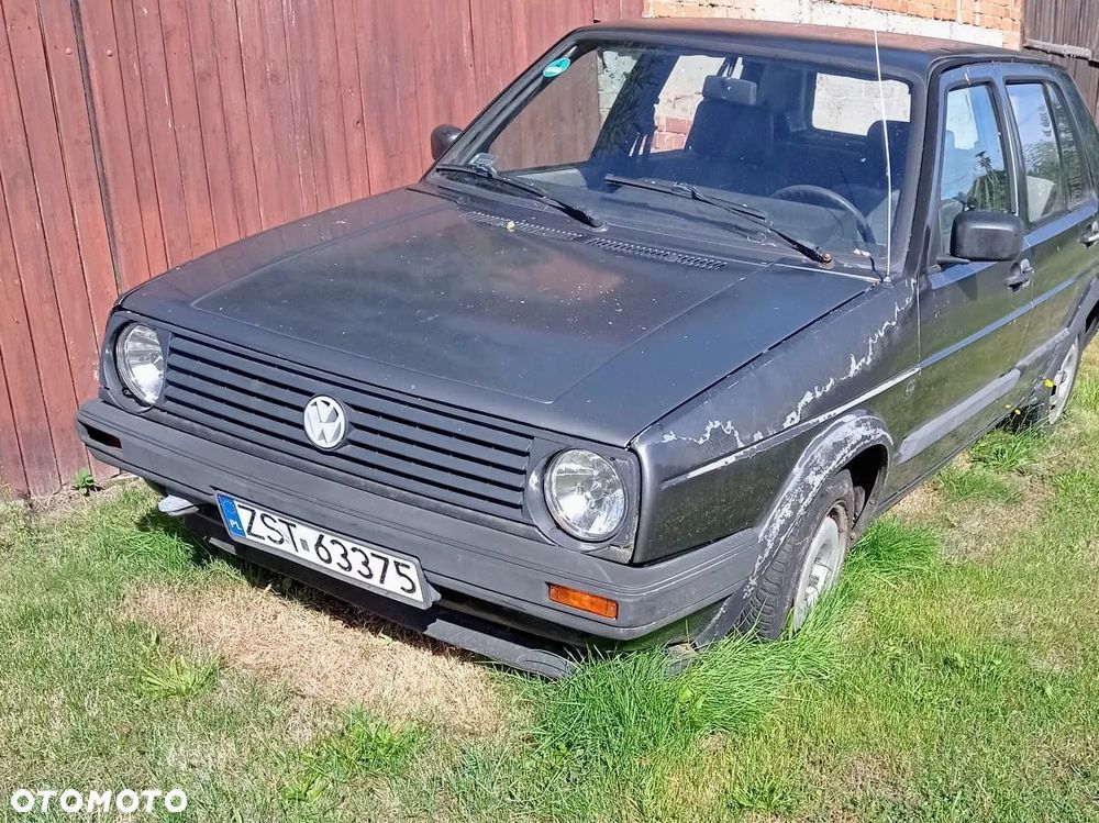 Volkswagen Golf 1.6 - 1