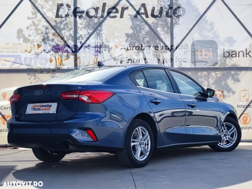 Ford Focus 1.0 EcoBoost Titanium - 10