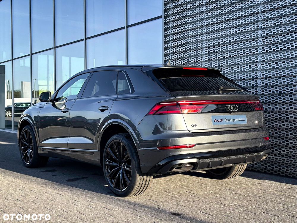 Audi Q8 - 6