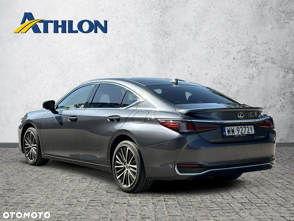Lexus ES 300h Business Edition - 3