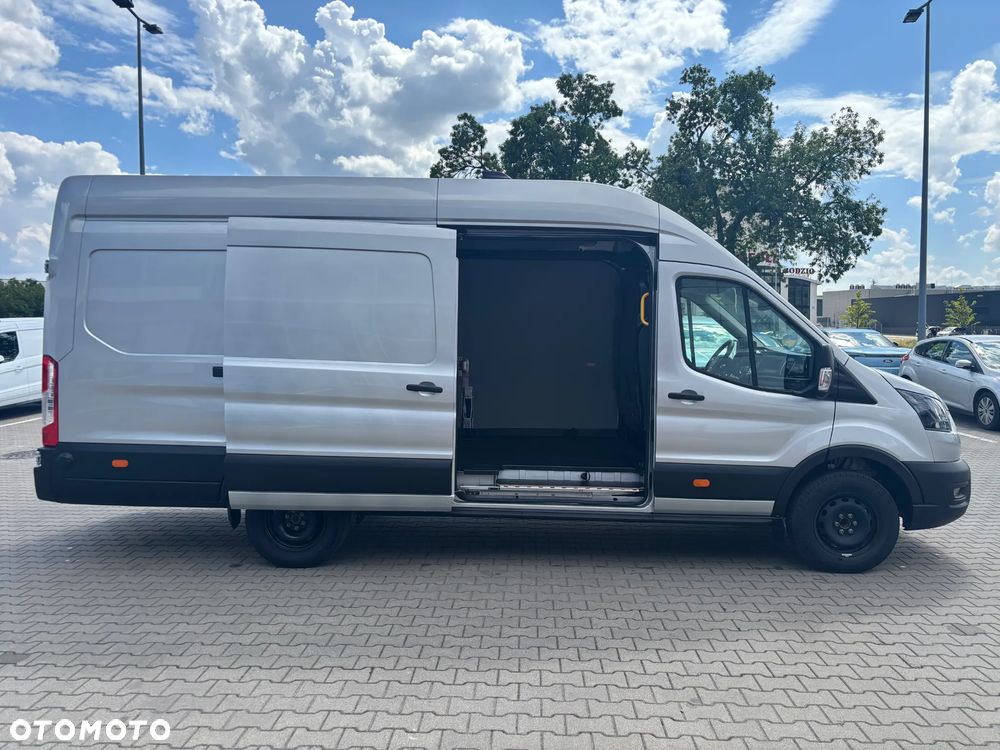 Ford Transit - 6