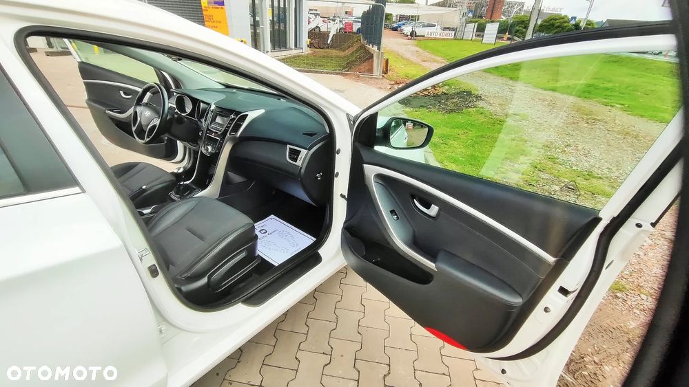 Hyundai i30 1.6 GDI Premium - 6