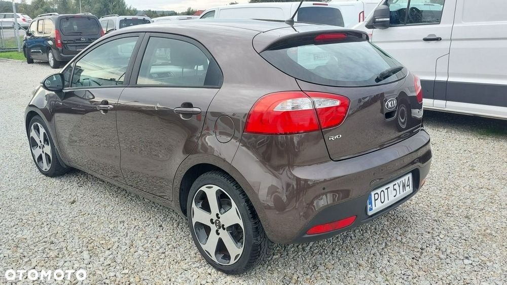 Kia Rio 1.4 CRDI Spirit - 4