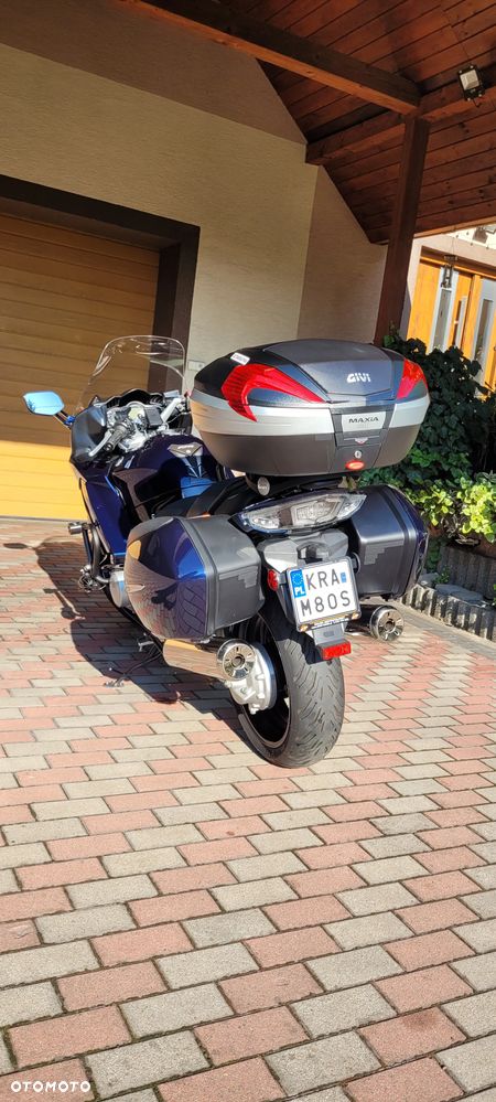 Yamaha FJR - 9