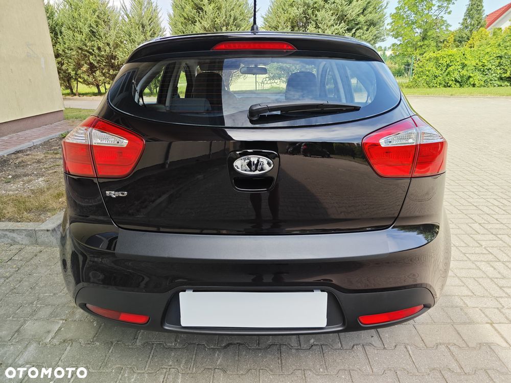 Kia Rio 1.4 Edition 7 - 10