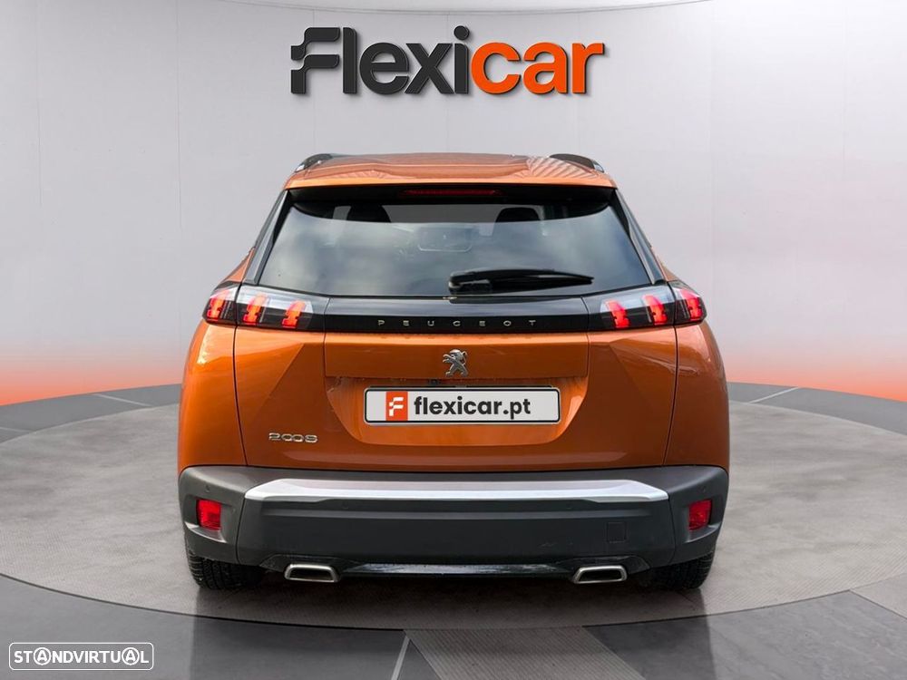 Peugeot 2008 1.2 PureTech Allure EAT8 - 4