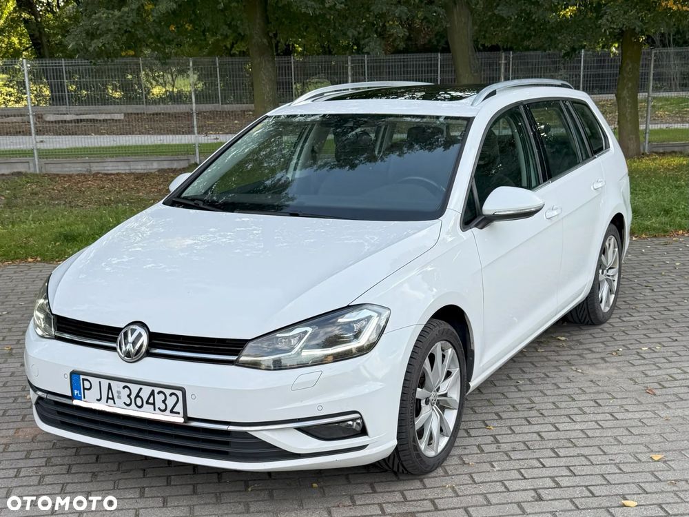 Volkswagen Golf - 2