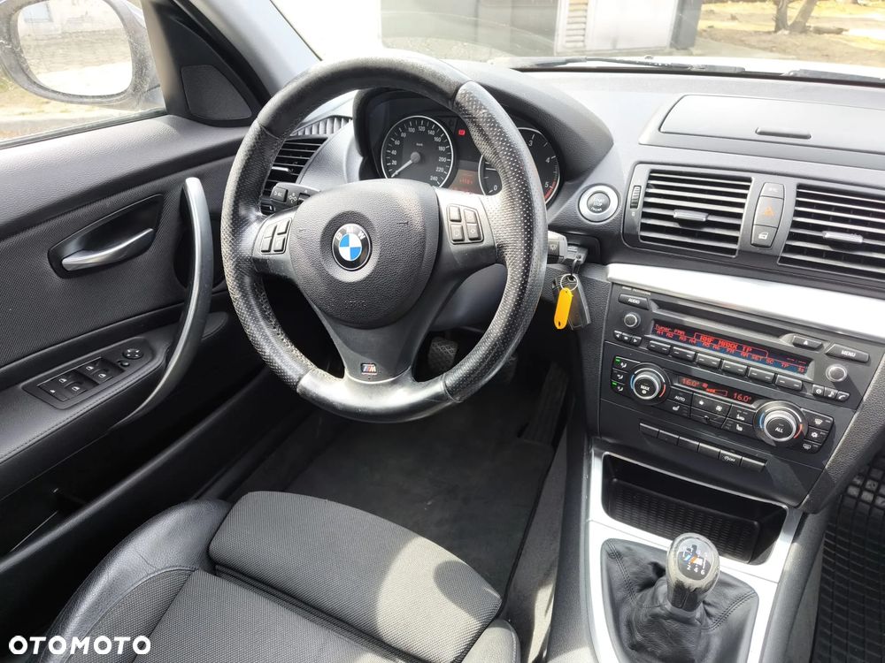 BMW Seria 1 118d Sport Line - 10