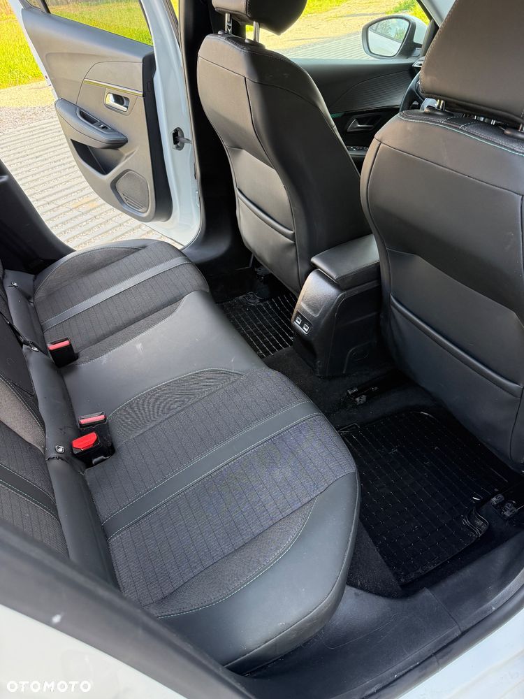 Peugeot 208 1.2 PureTech Allure Pack S&S EAT8 - 18