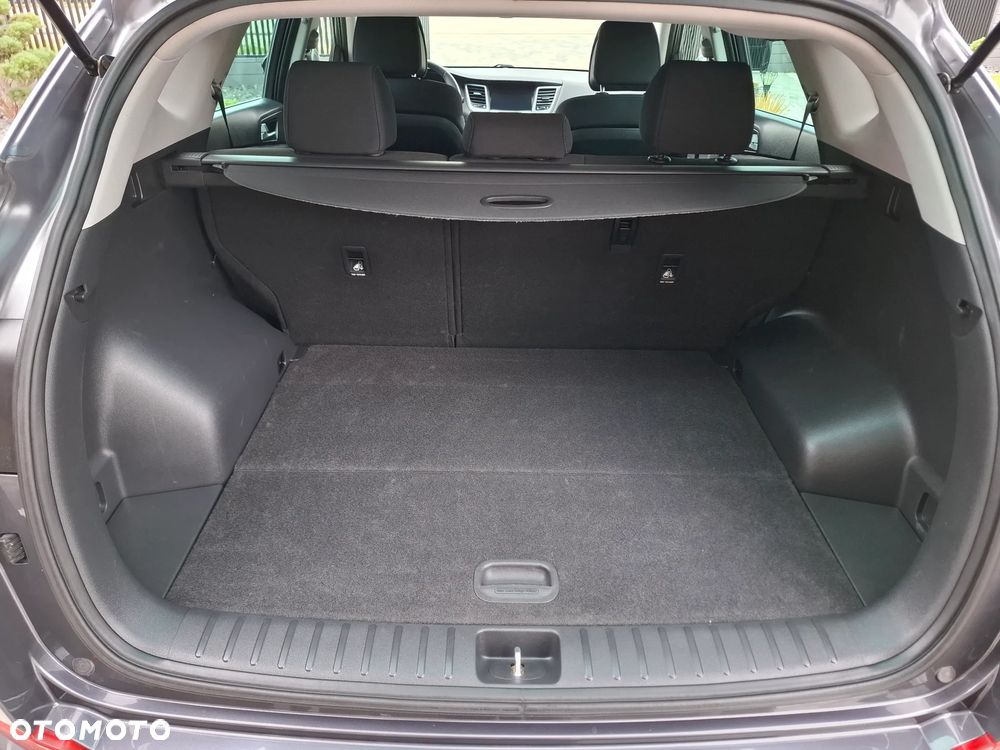 Hyundai Tucson blue 1.7 CRDi 2WD Advantage - 28