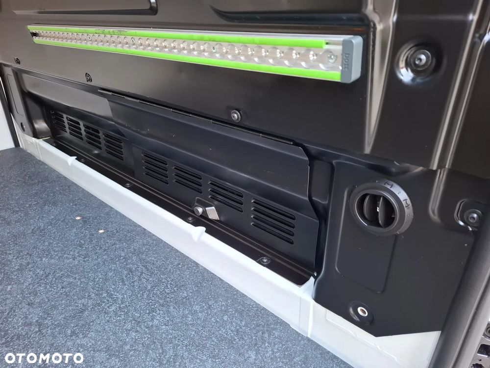 Ford TRANSIT CUSTOM - 28